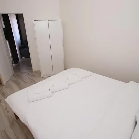 Vurk Apartament *