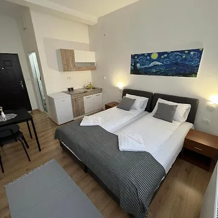 Vurk Apartment *